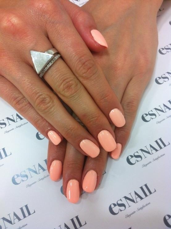 Peachy Pastel Nails