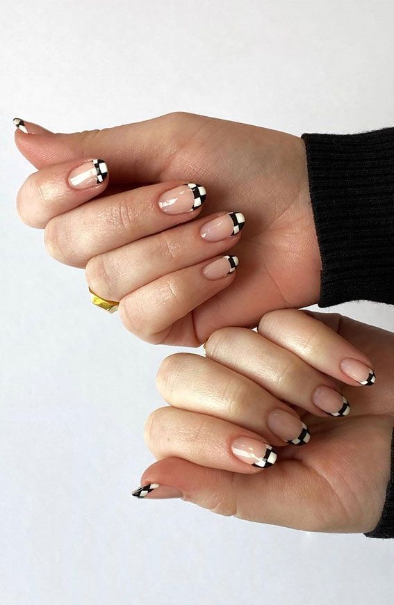 Checkerboard Nail Tips