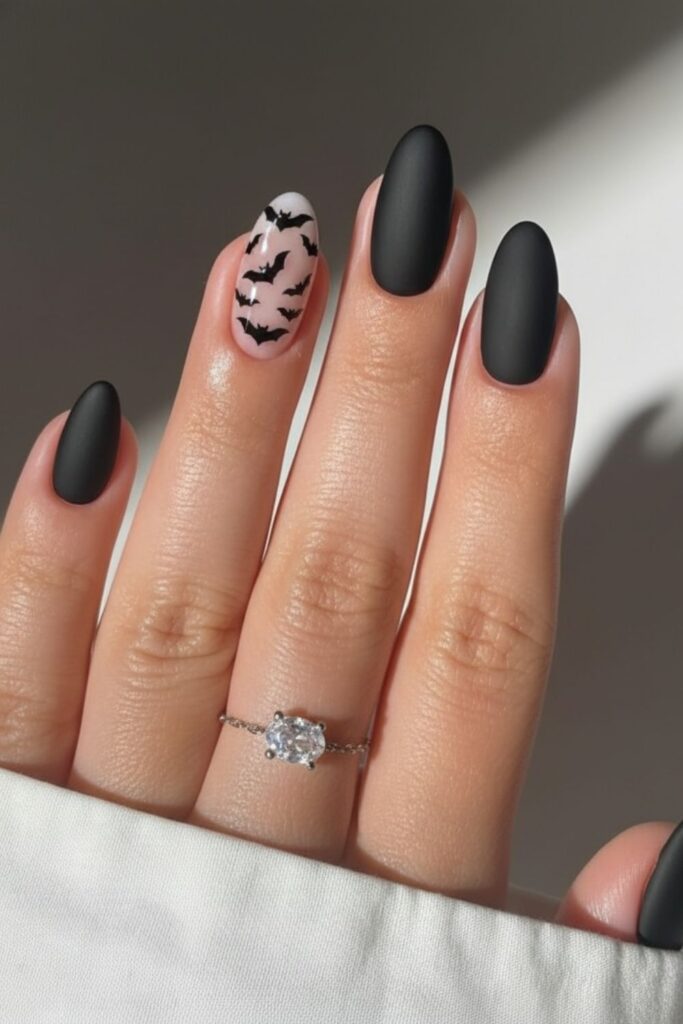 Short Halloween Nails Acrylic (Bats)