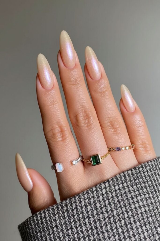 Pearl Beige Nails