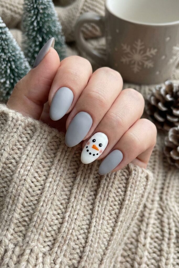 Snowman Face Accent Nails